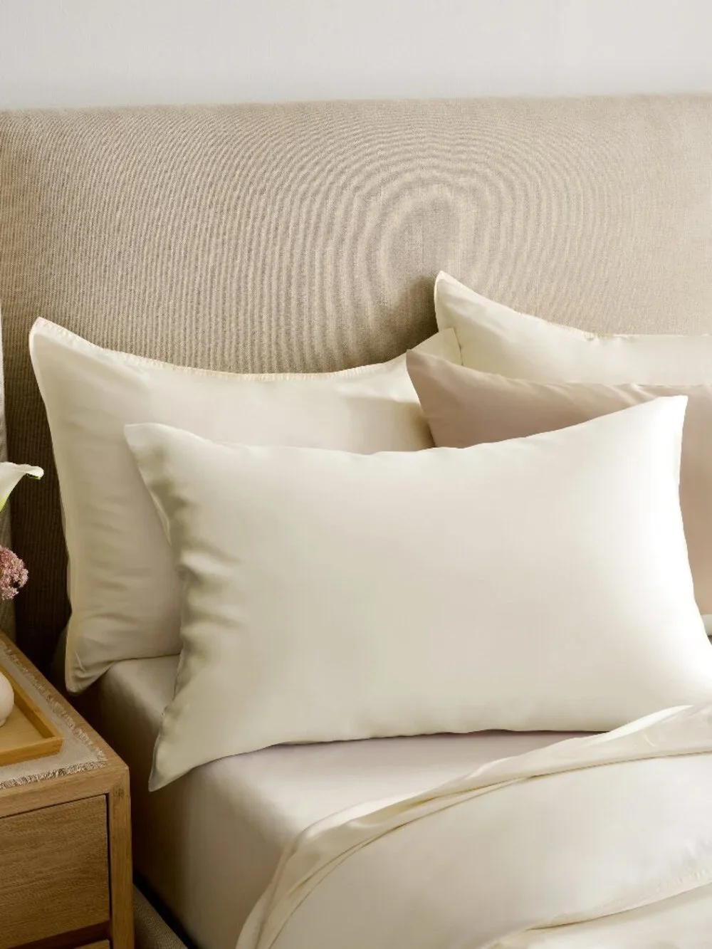 Mulberry Silk Pillowcase - Set of 2 in Ivory